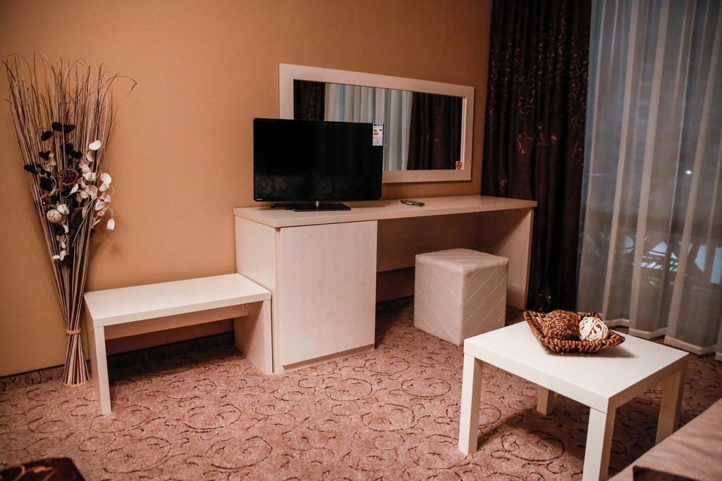 Einstein House & Spa Marchevo Chambre photo