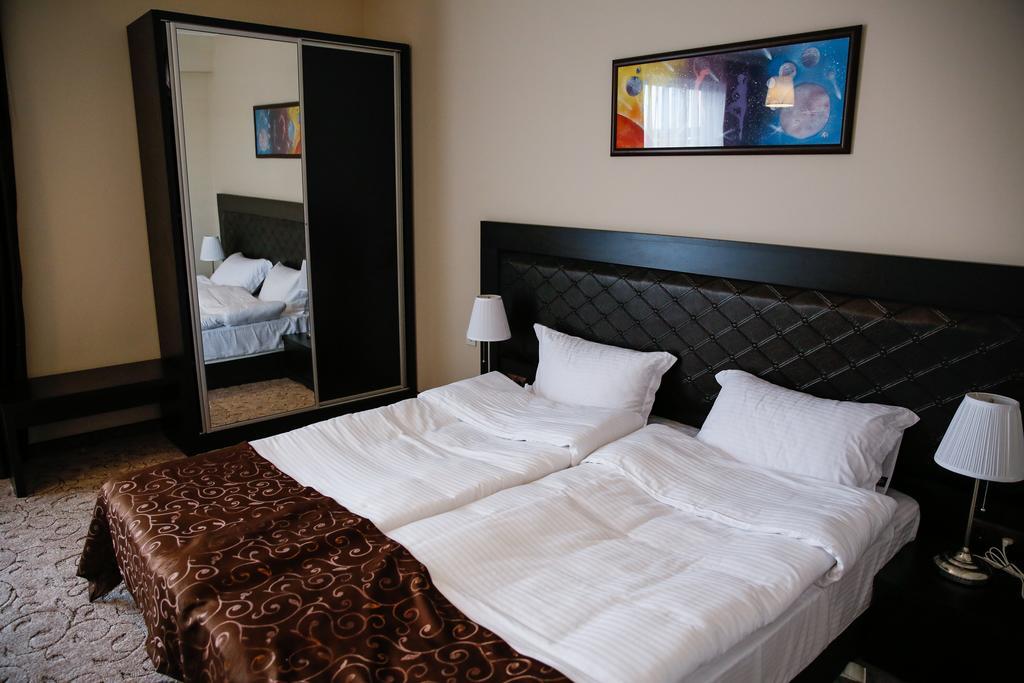 Einstein House & Spa Marchevo Chambre photo